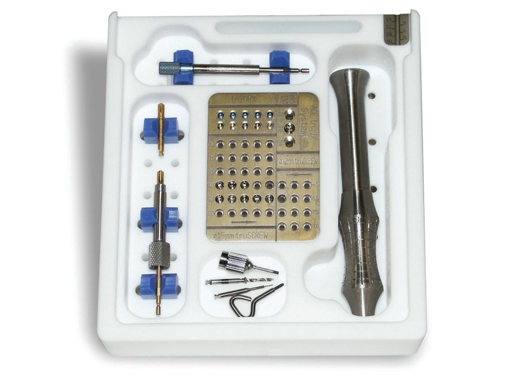 Fixate membranes and bone with truFIX. Implant and sinuslift surgery.