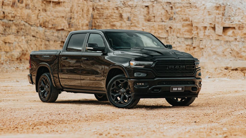 View Interior Photos of the 2025 Ram 1500 Limited Crew Cab 4x4