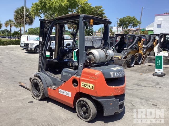2012 Toyota 8FGU25 4500 lb Pneumatic Tire Forklift in Miami, Florida ...
