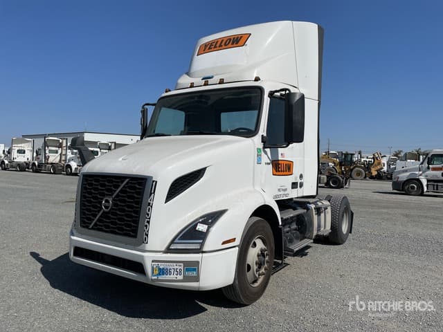 2021 Volvo VNR 4x2 S/A Day Cab Truck Tractor | Ritchie Bros. Auctioneers