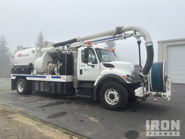 2009 VacCon V390LHA on 2009 International 7400 4x2 Vacuum Excavator ...