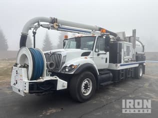 2009 VacCon V390LHA on 2009 International 7400 4x2 Vacuum Excavator ...