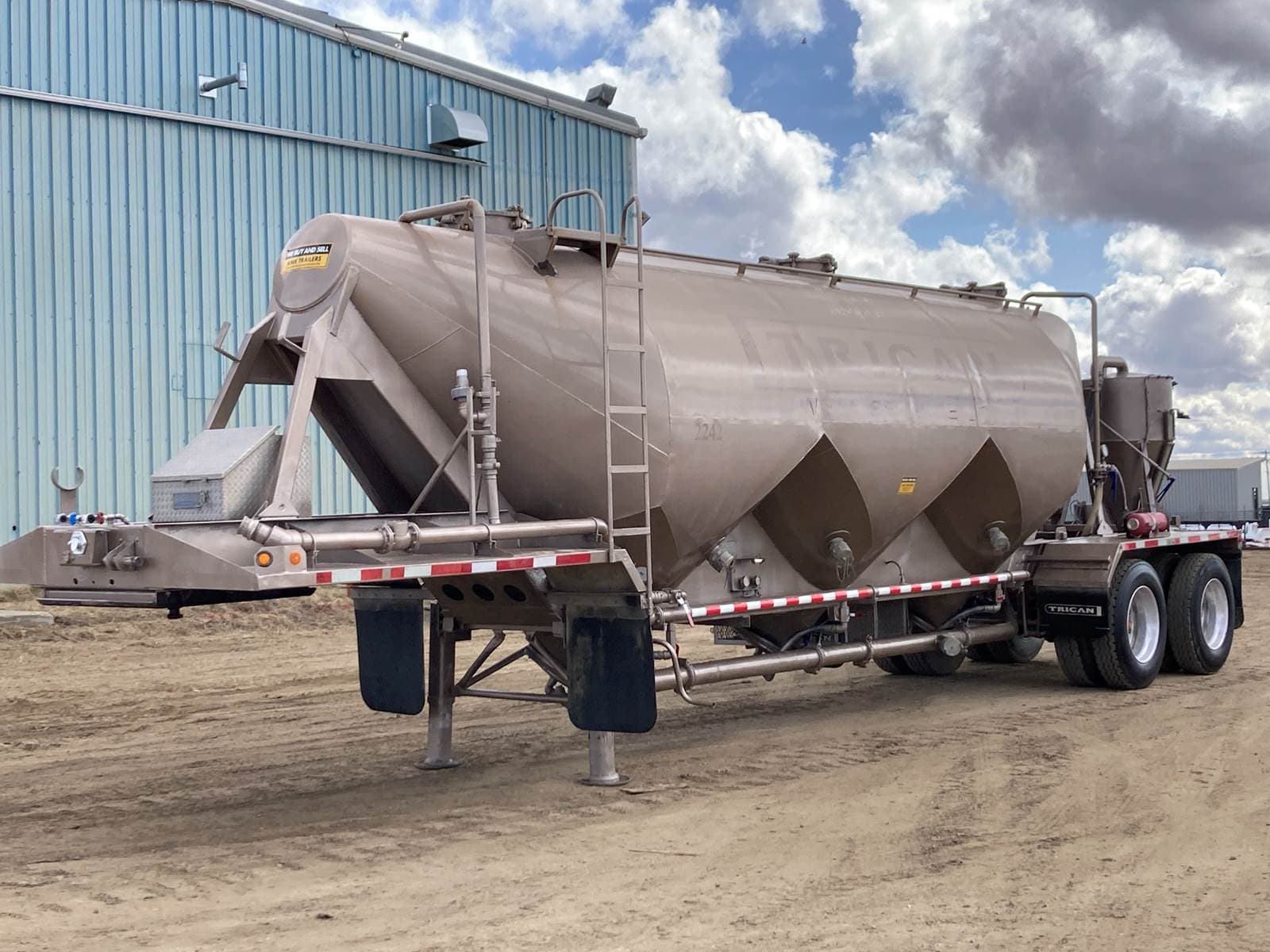 1985 Fruehauf 1,000 Cubic ft Dry Bulk / Pneumatic Steel Tank Trailer ...
