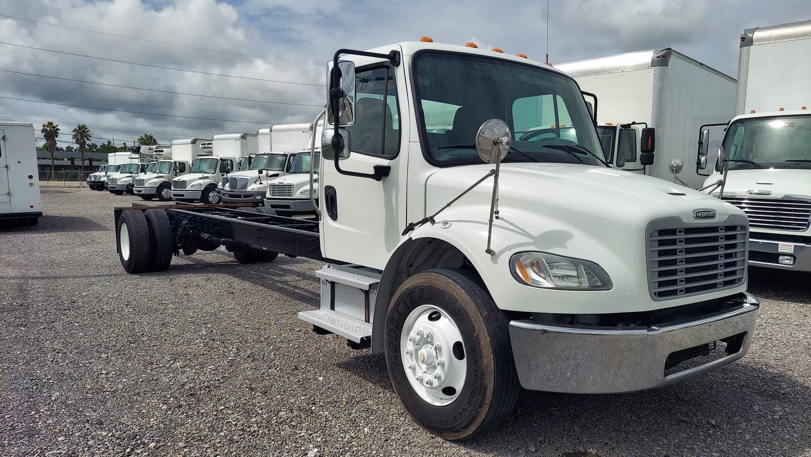 2019 Freightliner M2 106 Single Axle Cab & Chassis Truck - 280HP, 6 ...