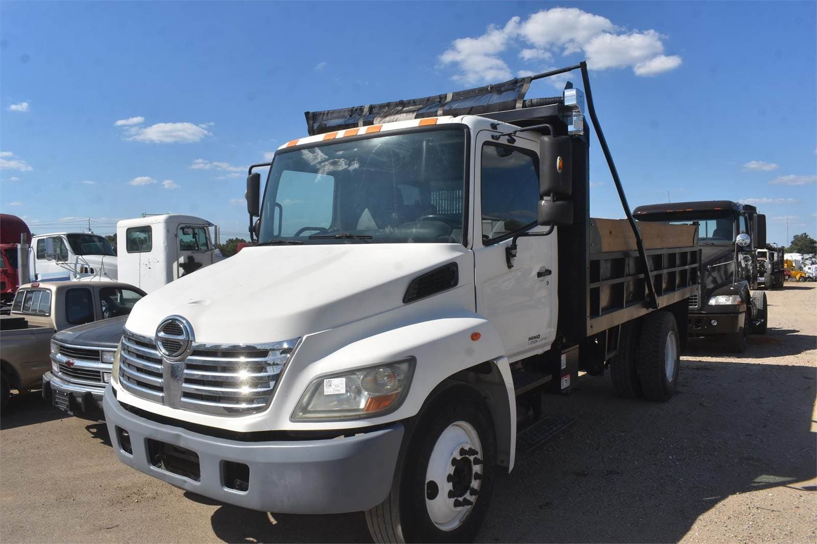 2008 Hino 338 Single Axle Dump Truck - 220HP, Automatic, 16' Dump For ...