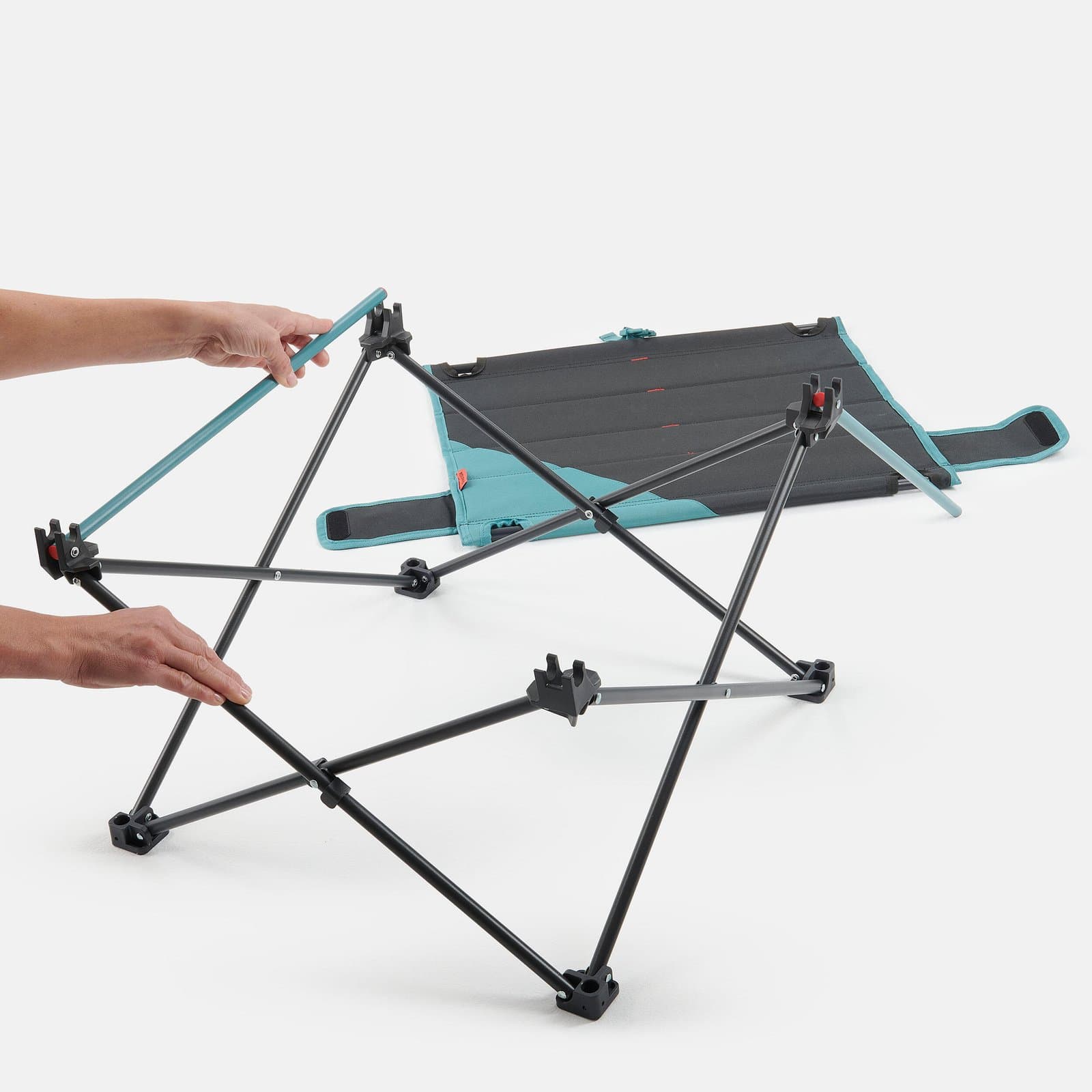 Quechua LOW FOLDING CAMPING TABLE MH100 - Fitx.az