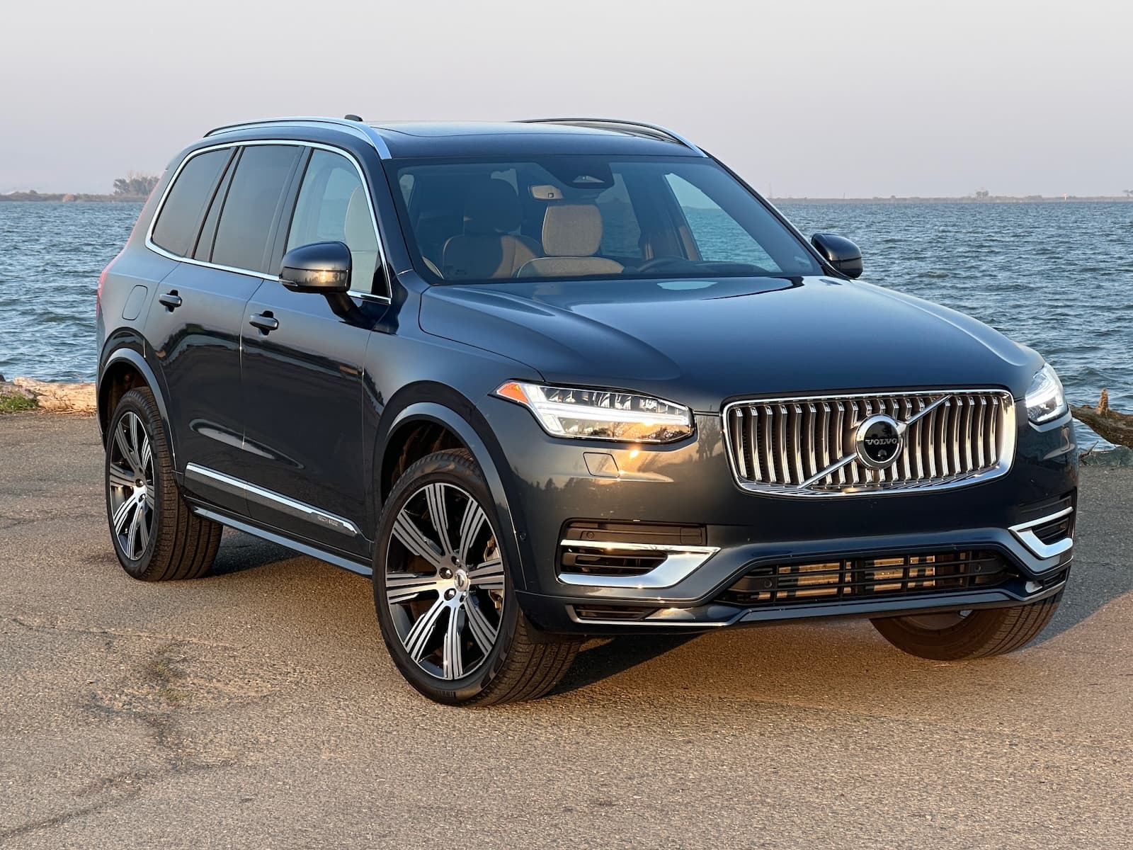 2024 Volvo XC90 T8 Recharge Ultimate Makes Waves in Midsize Segment ...