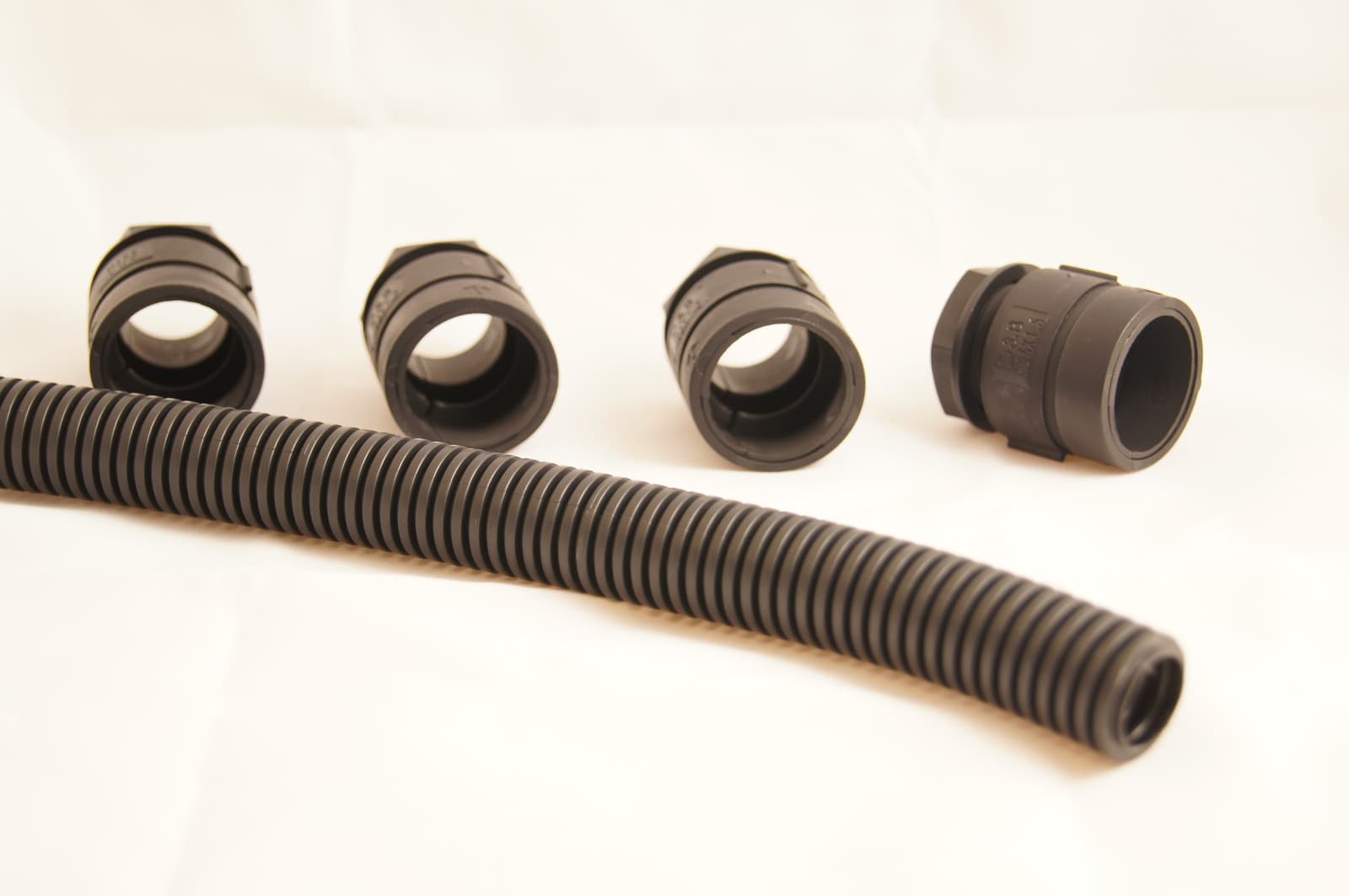 20mm FLEXIBLE CONDUIT CONTRACTOR PACK COPEX 10 MTR WITH 10 GLANDS LSZH ...