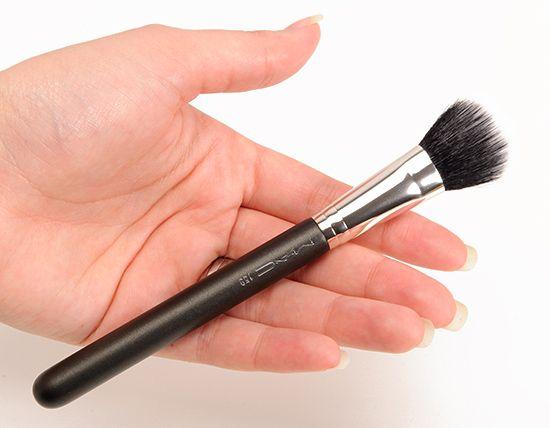 MAC 159 Duo Fibre Blush Brush • Brush Review & Swatches | Blush brush ...