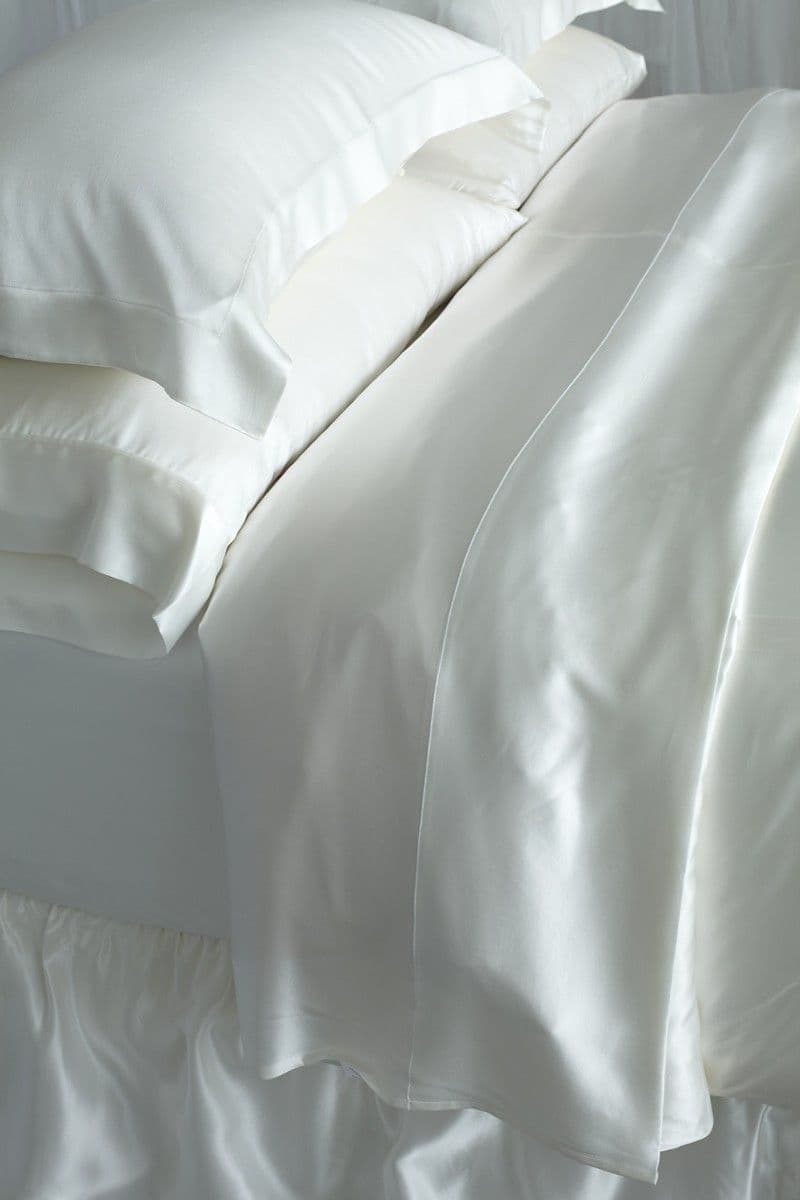 Bedding - Premium Silk Bedding | MANITO