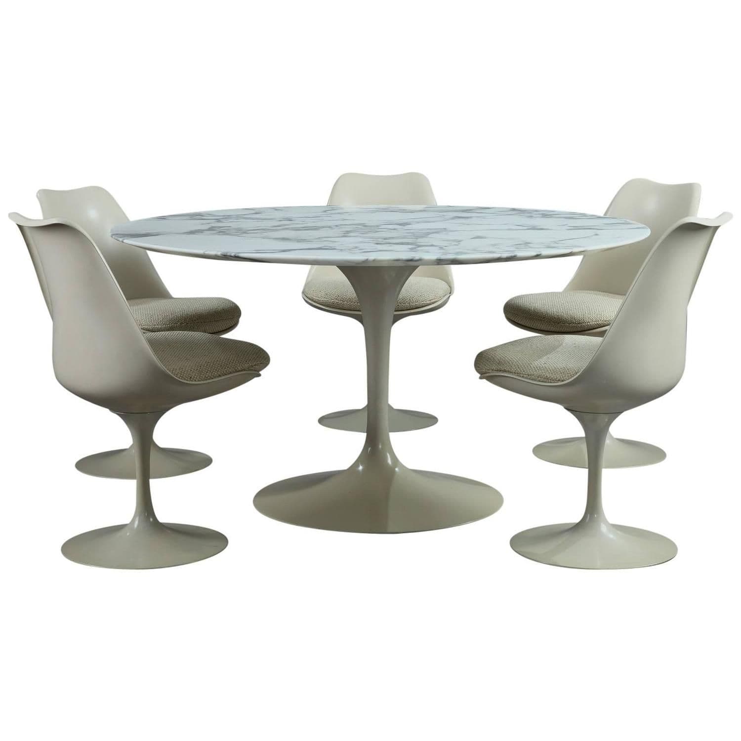 Early Tulip Pedestal Dining Set by Eero Saarinen for Knoll | Tulip ...