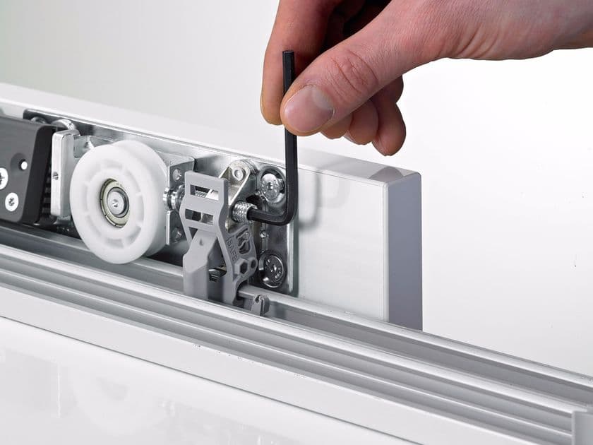 TOPLINE XL Sliding door system By Hettich