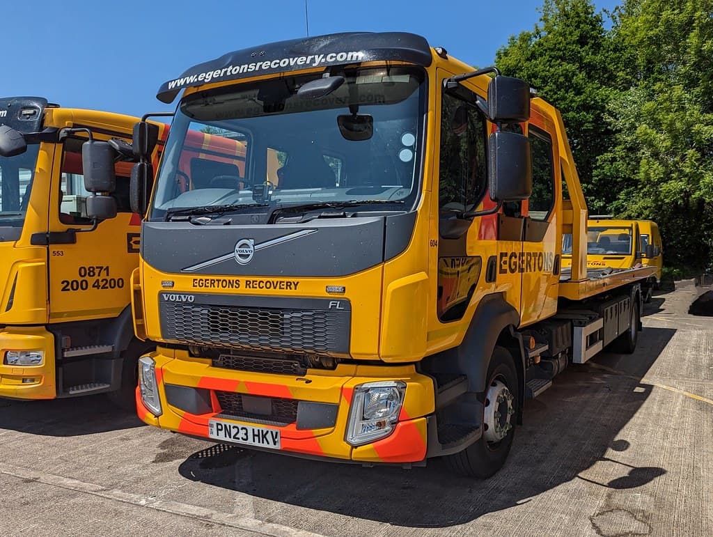 PN23 HKV - Volvo FL 512 slideback recovery unit - Egertons… | Flickr