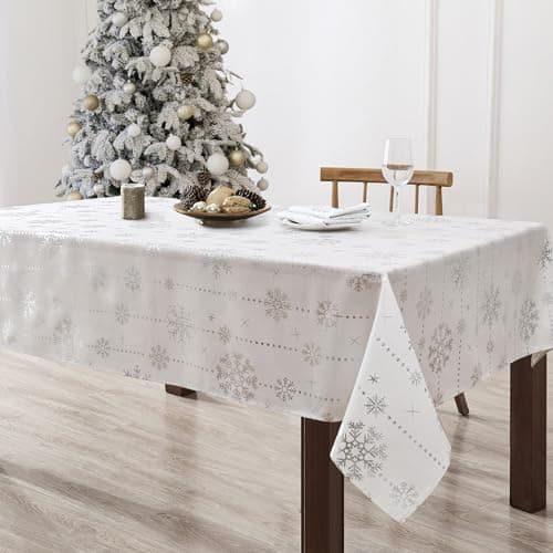 Winter Berry Holiday Rectangle Tablecloth and Table Linens