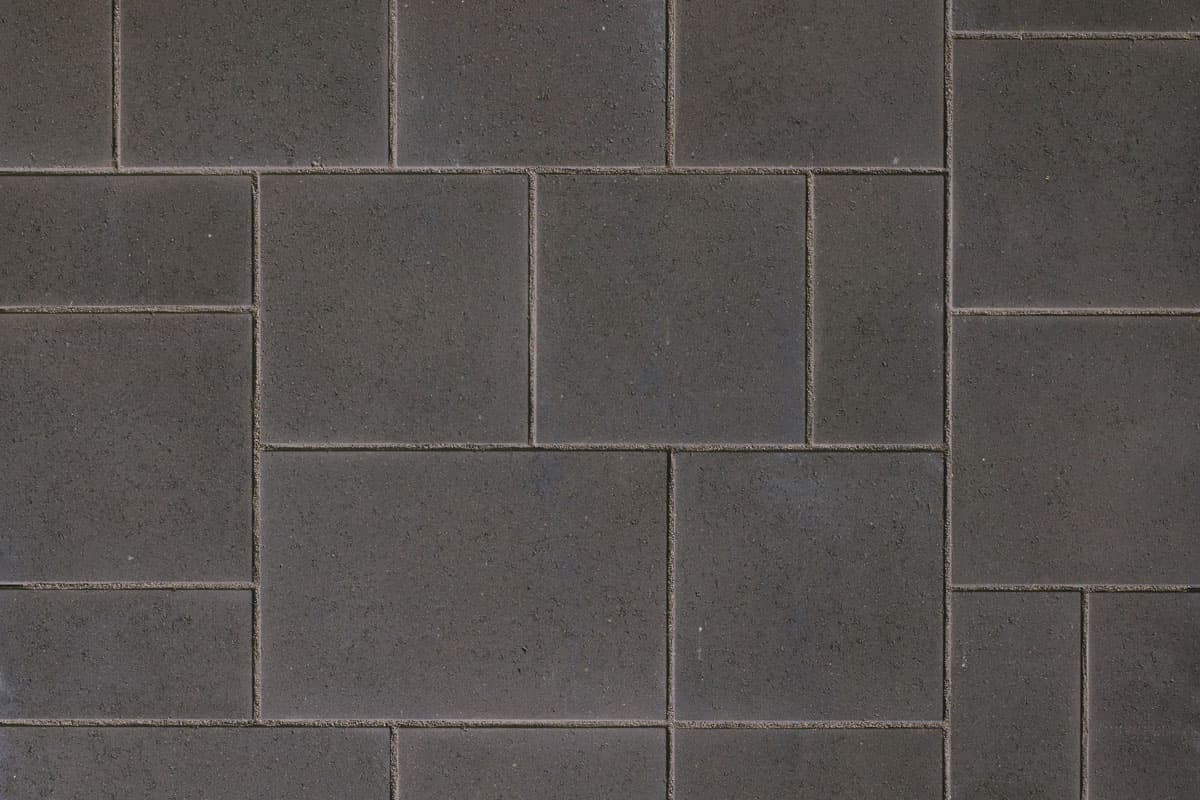 Permacon Melville 80 Concrete Pavers in Range Rockland black - Groupe ...