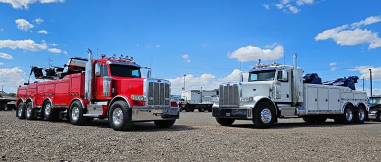 Showcasing Heavy-Duty Jerr-Dan Tow Trucks: Peterbilt Wrecker Rotator