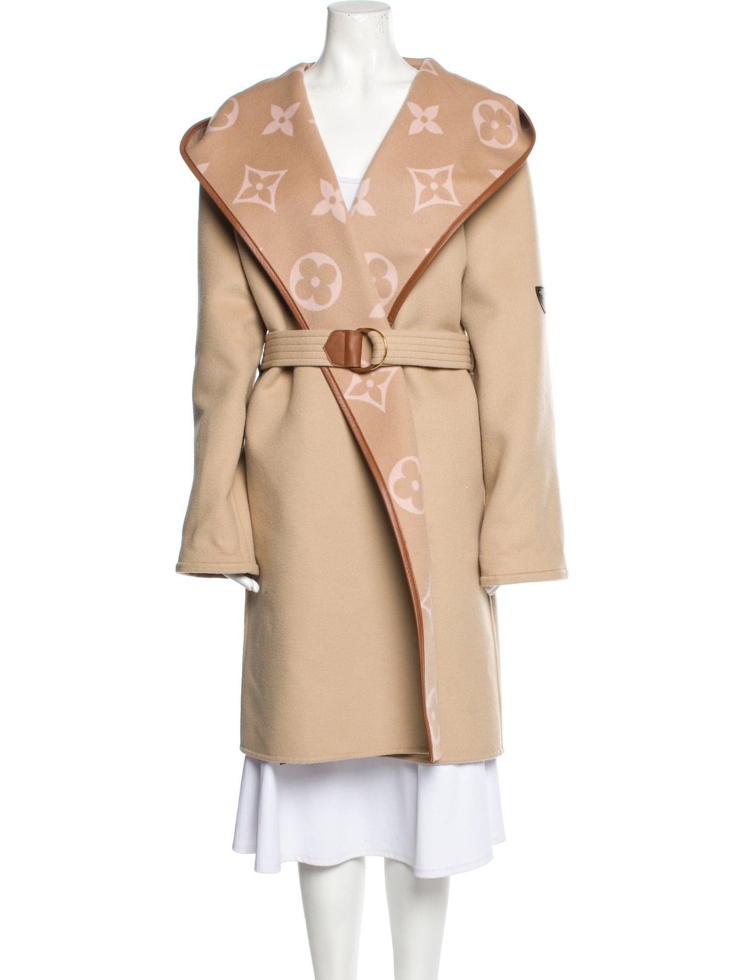 Louis Vuitton 2021 Wool Coat w/ Tags - Neutrals Coats, Clothing ...