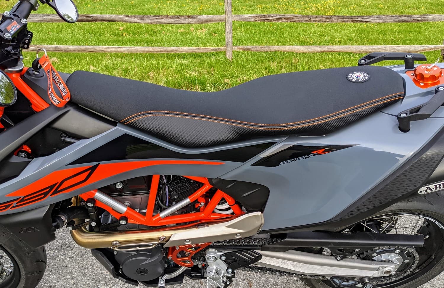 KTM 690 Enduro R / SMC Seat Concepts Comfort Seat