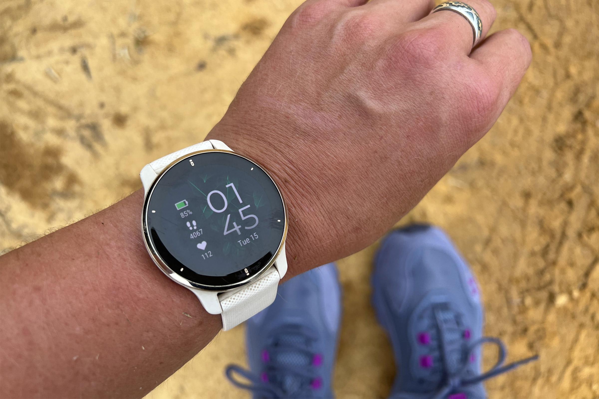 Garmin Venu 2 Plus Smartwatch Review: Improve Your Fitness With Style ...