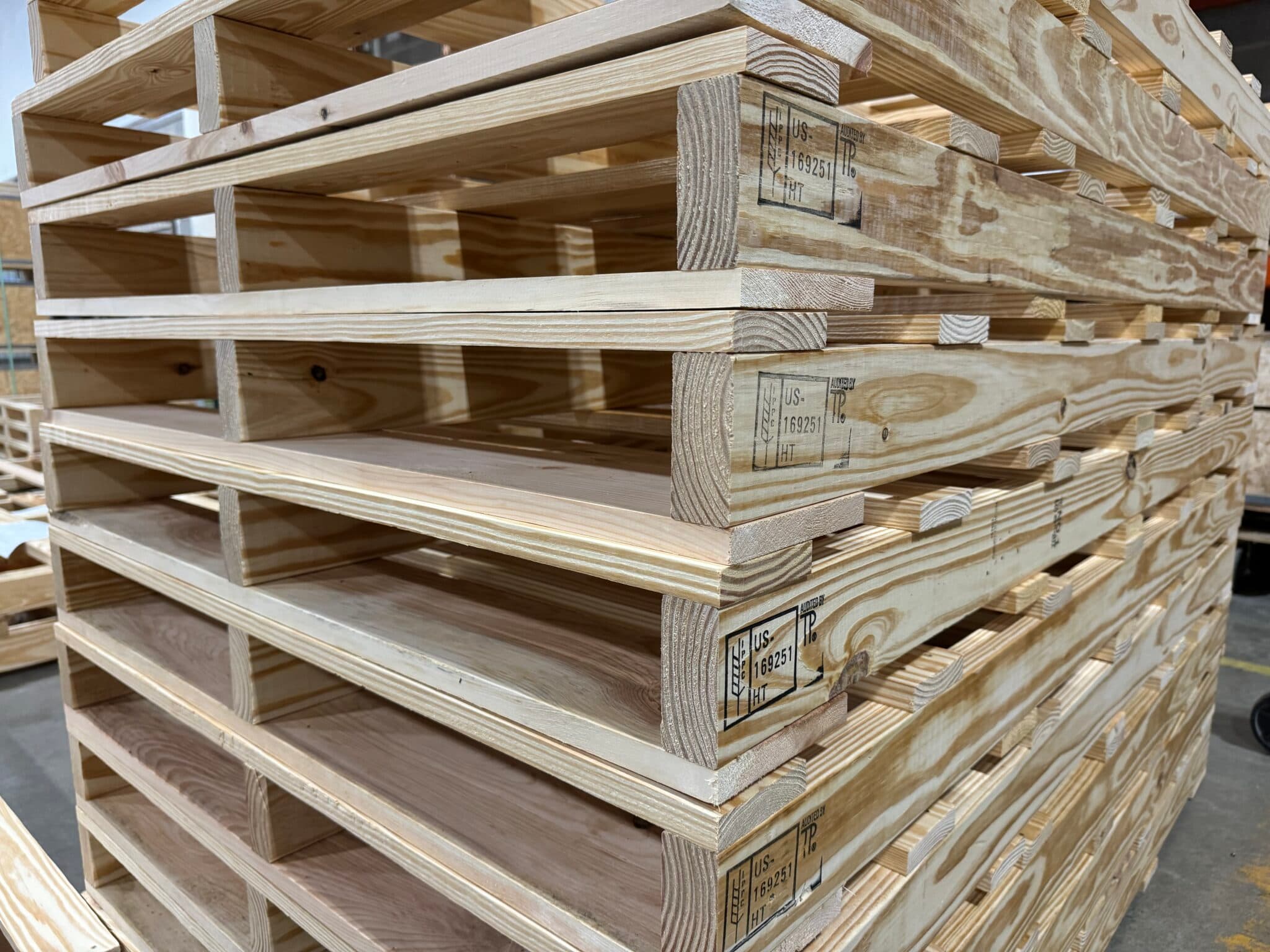 Pallet 48x40 Stringer New Lumber