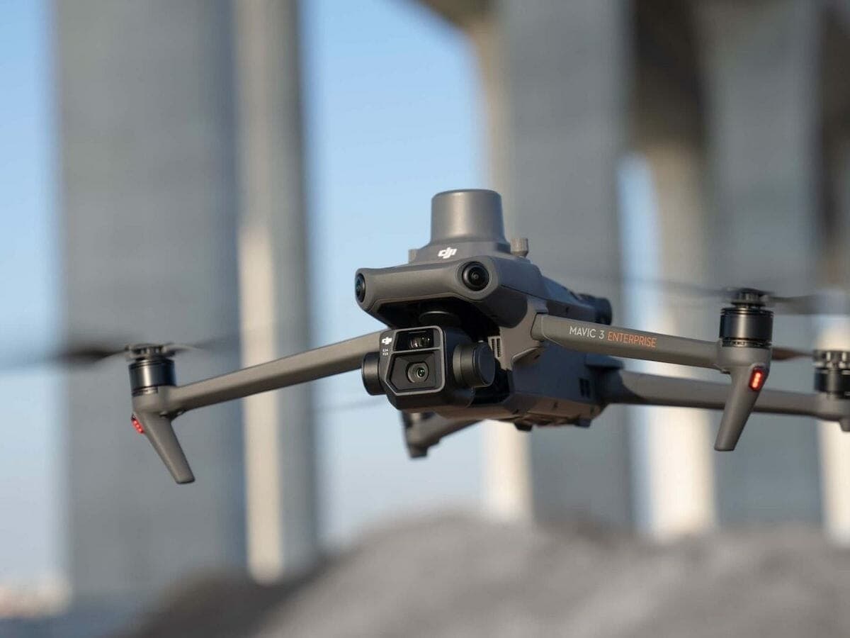 DJI Mavic 3 Enterprise series everyday commercial drones come in 2 ...