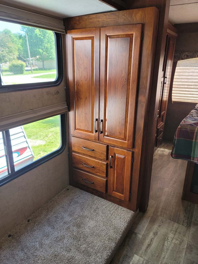 RV Cabinet | Timbercraft Cabinetry & Woodwork