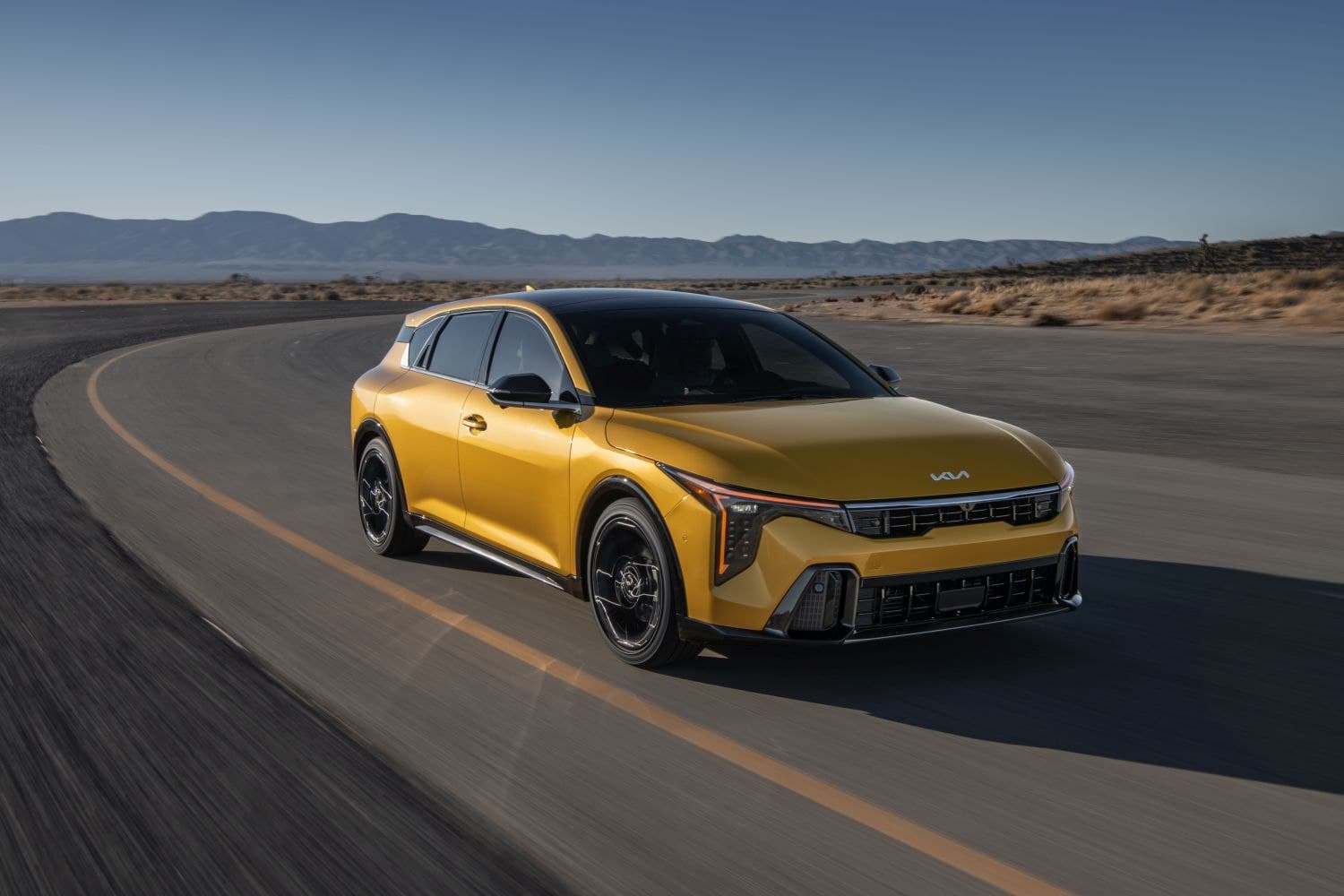 Kia K4 Hatch (2025) 1.0 T-GDI (115 Hp) Mild Hybrid DCT | Technical ...