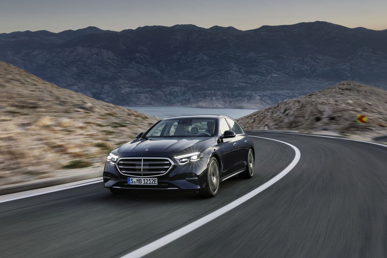 Mercedes-Benz Classe E (W214) E 350 (255 CV) Mild Hybrid 4MATIC 9G ...