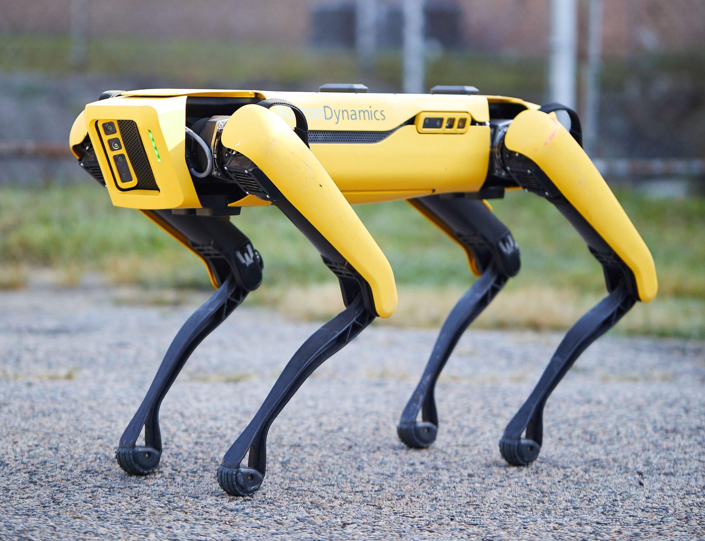 Boston Dynamics Is Sending its “Spot” Robot to Select Companies | Built ...