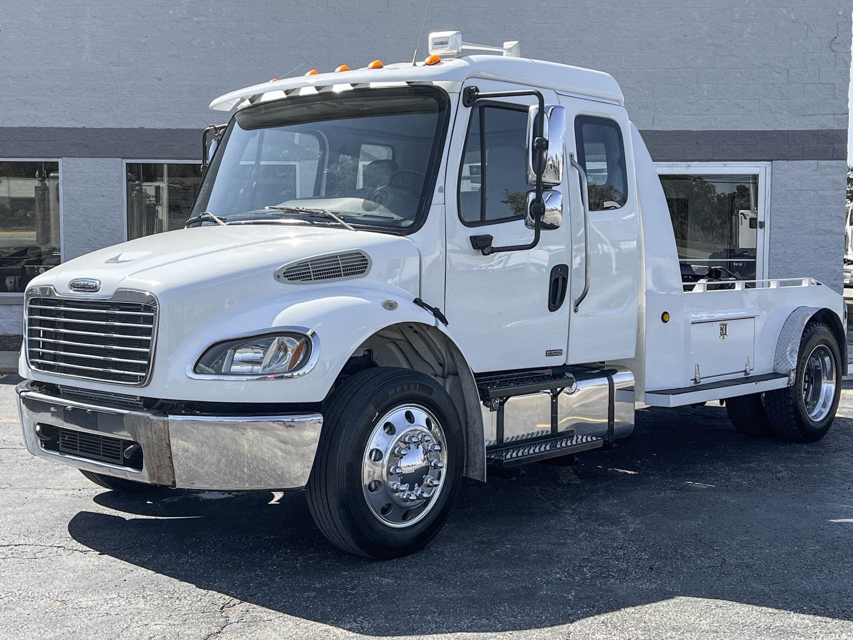 Used 2008 Freightliner M2 106 For Sale ($29,800) | Chicago Motor Cars ...