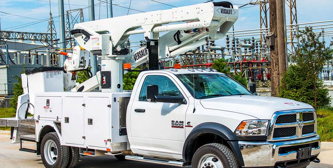 Versalift VST47I Bucket Truck – Custom Truck One Source