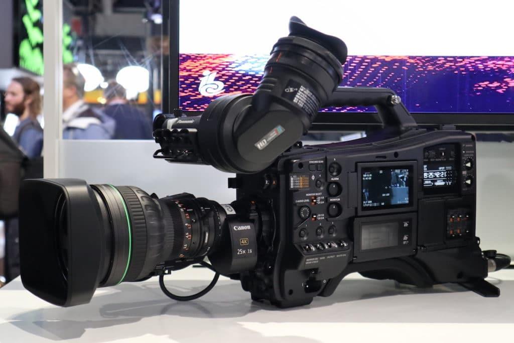 IBC 2019: Panasonic präsentiert 4K Broadcast-Camcorder AJ-CX4000GJ ...