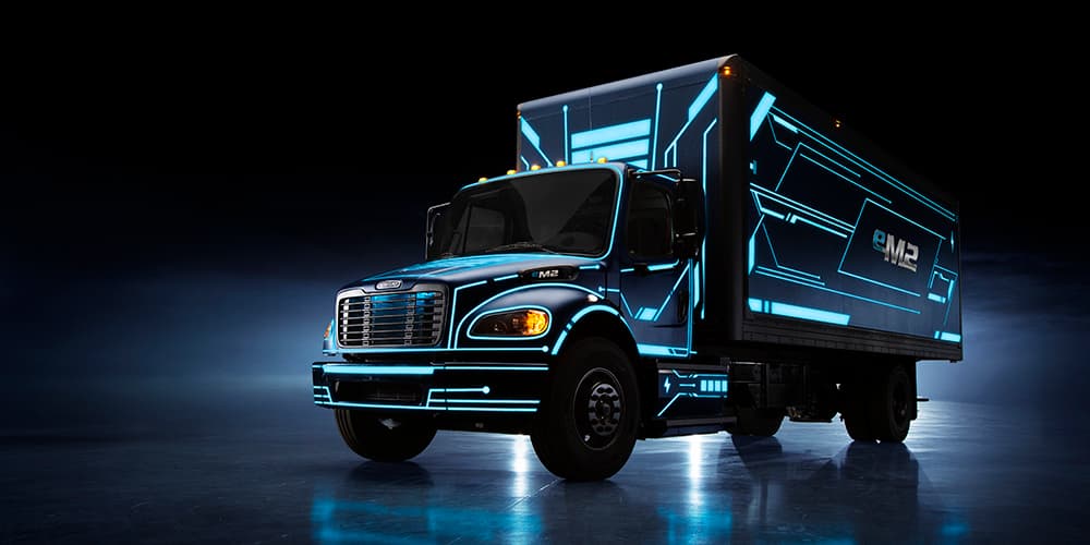 Freightliner eM2 Electric Truck | Freightliner Northwest