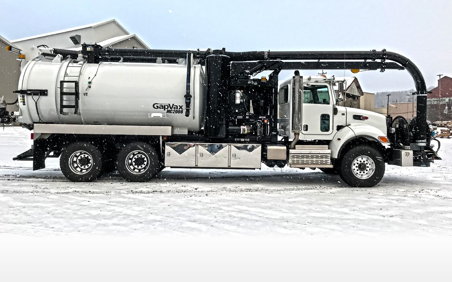 MC Series | Combination JetVac Sewer Cleaning Vacuum Truck