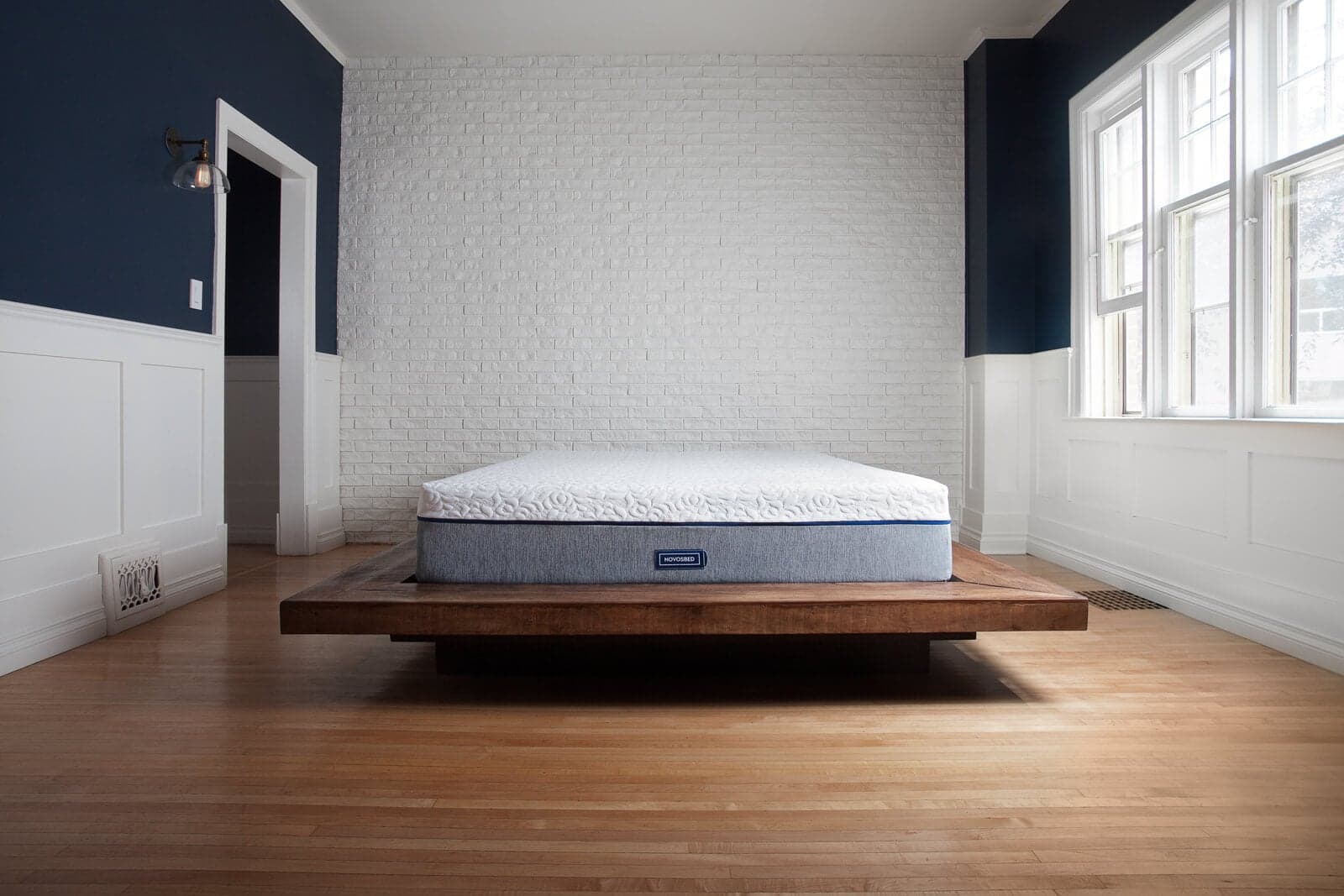 Novosbed Medium Memory Foam Mattress (Queen)