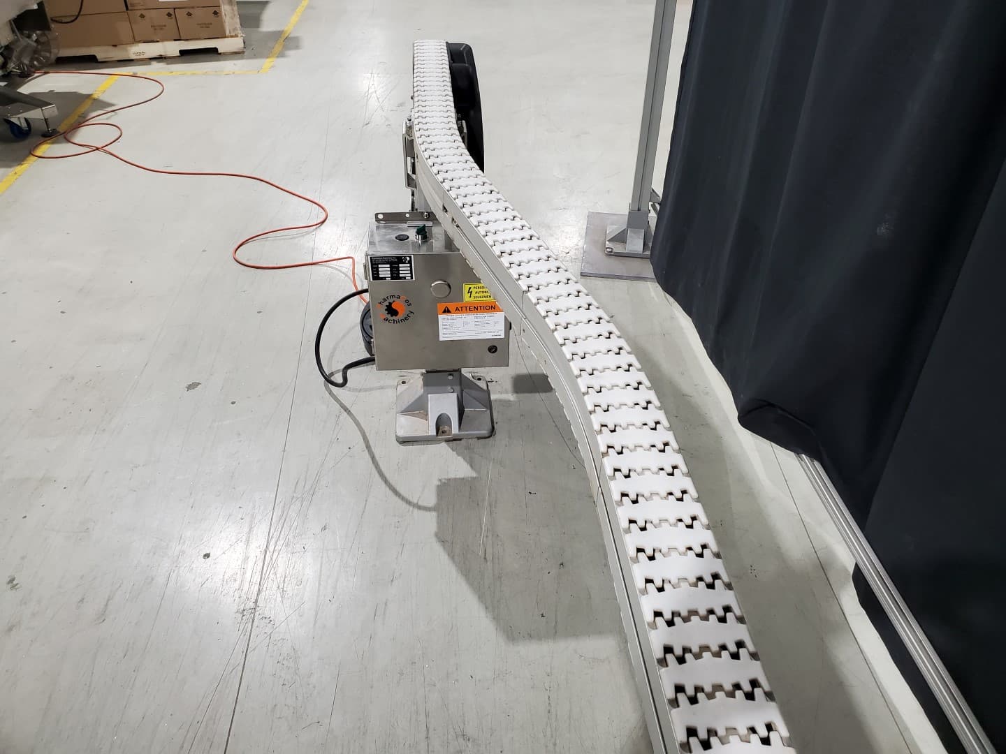 18ft long Flexlink conveyor model X85 with curve – PharmaCos