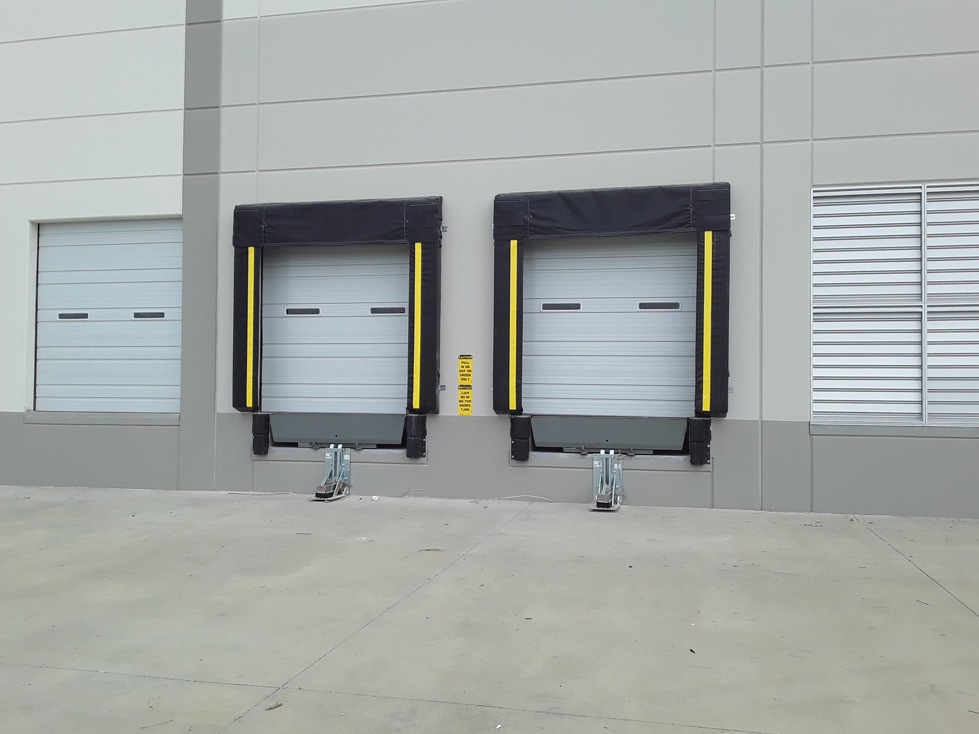 PowerStop Manual Vehicle Restraint | Poweramp