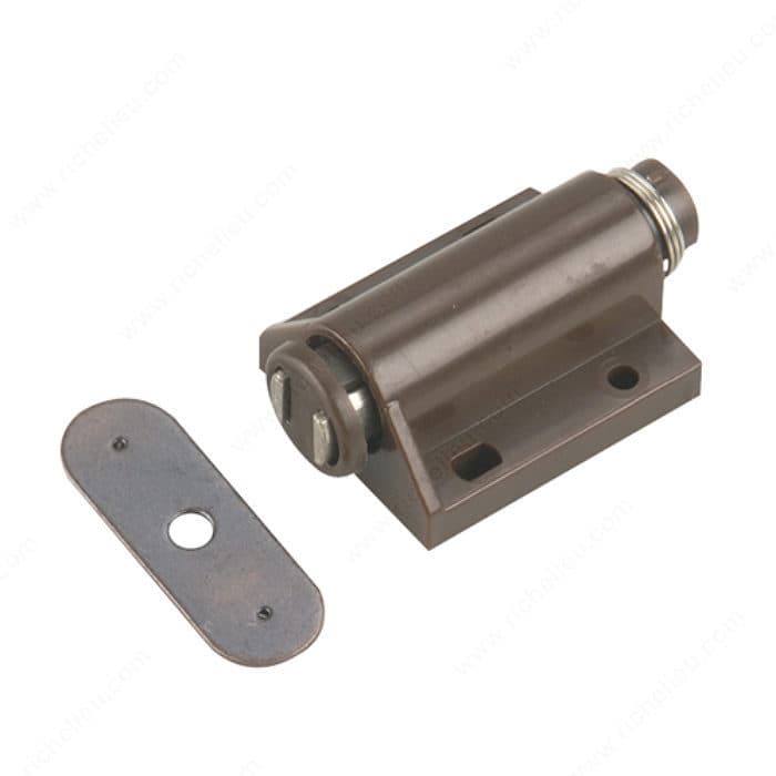 Single Magnetic Push Catch with Plate - Richelieu Hardware