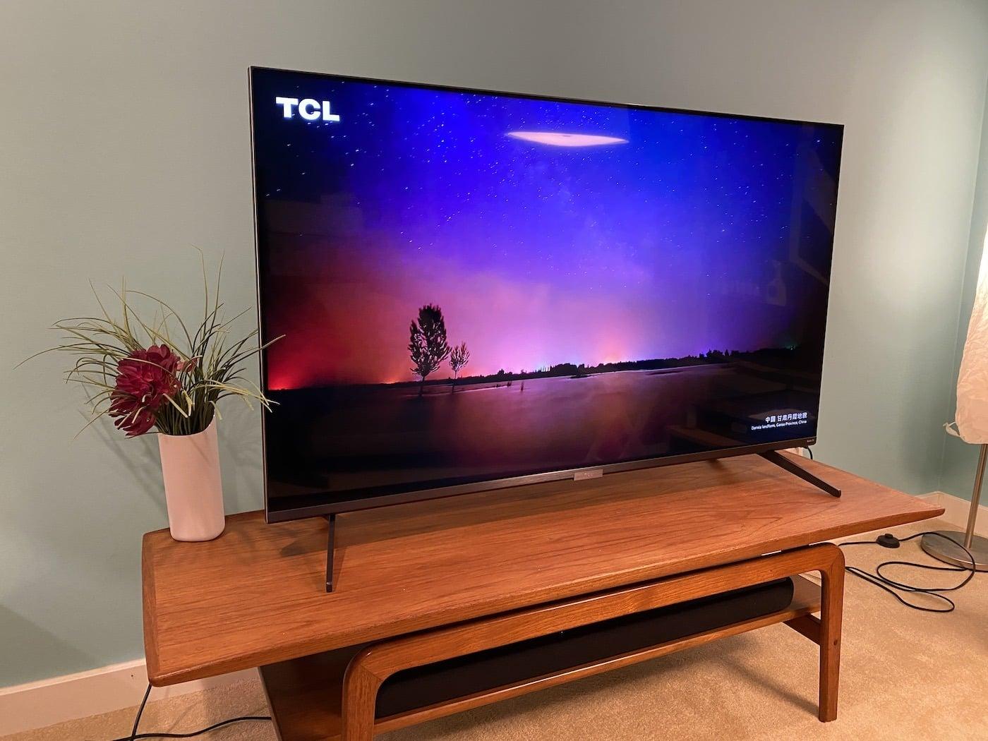 TCL 6-Series 4K UHD QLED Roku TV Review - TechGadgetsCanada.com