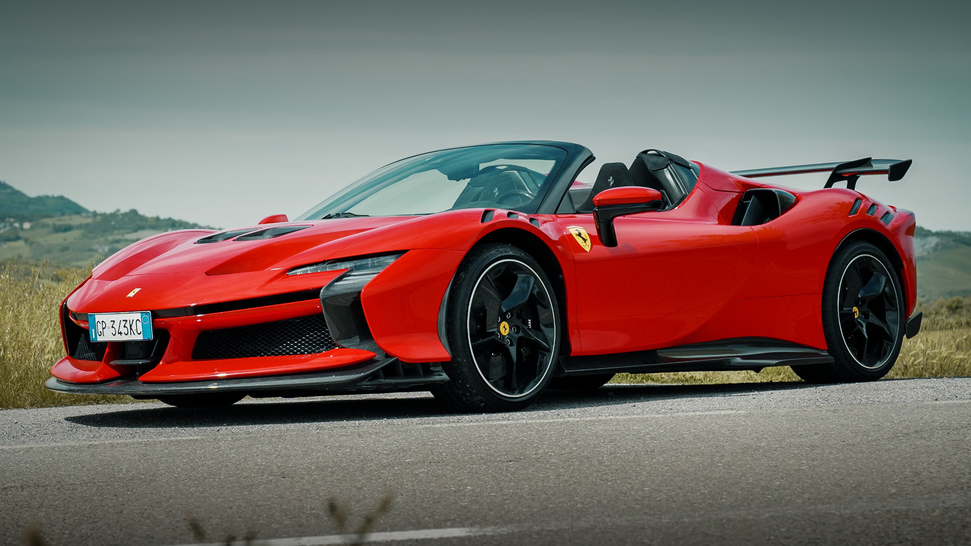 Ferrari SF90 XX Spider review: a hardcore folding hard-top? Reviews ...