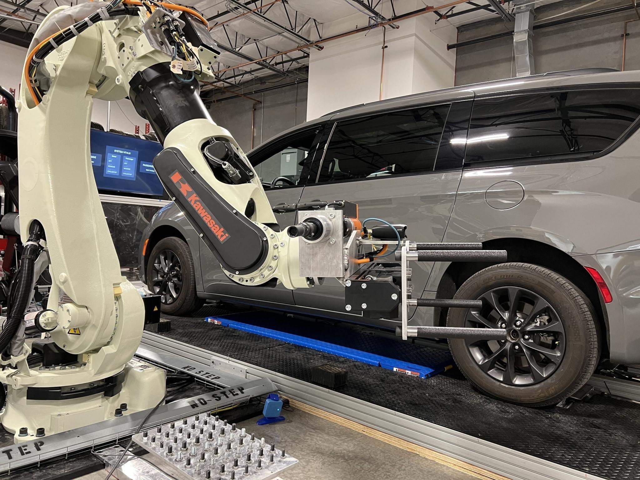 Discount Tire-backed RoboTire automated tyre changing system raises $7. ...