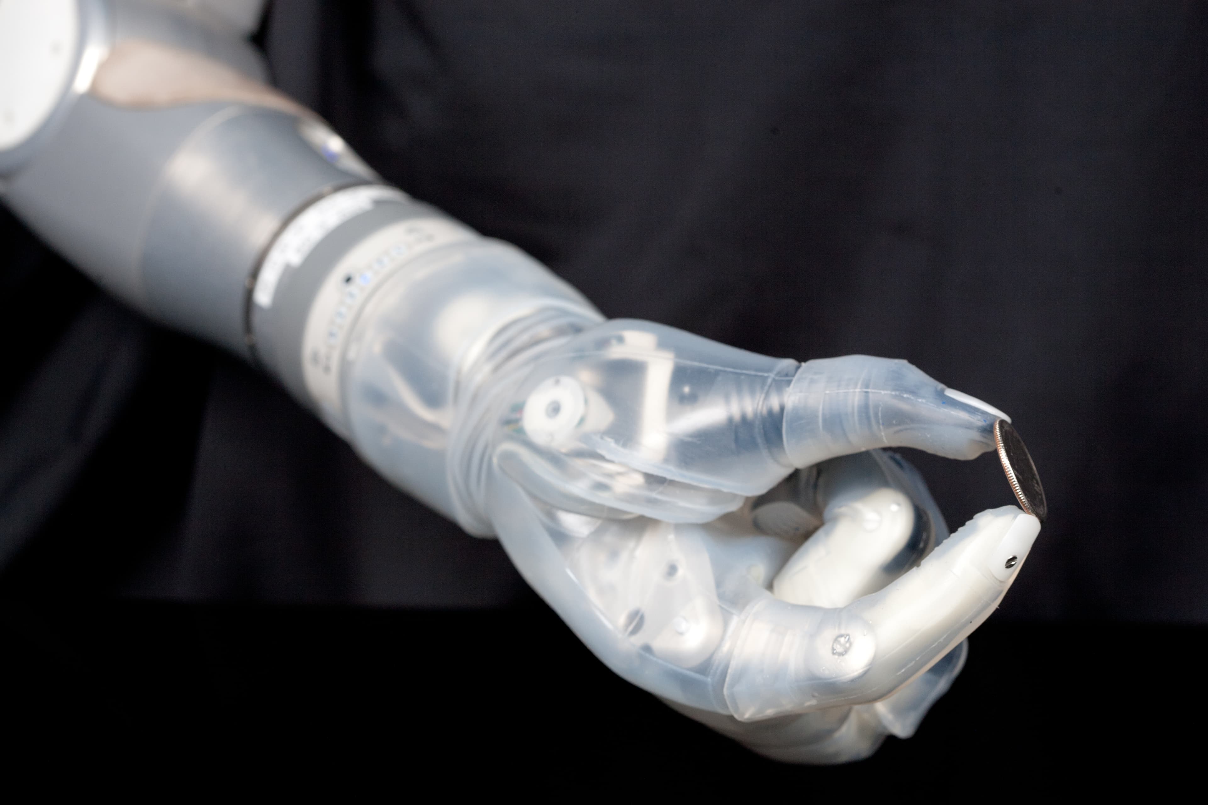 FDA approves 'Star Wars' bionic arm | wtsp.com