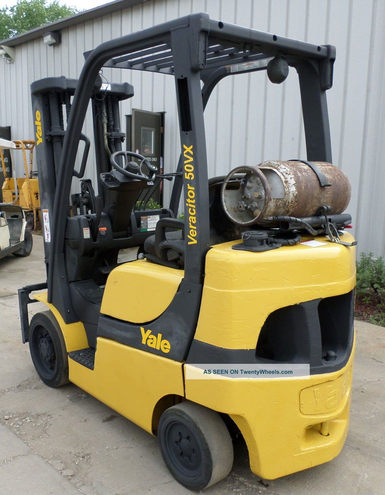 Yale Model Glc050vx (2005) 5000lbs Capacity Great Lpg Cushion Tire Forklift