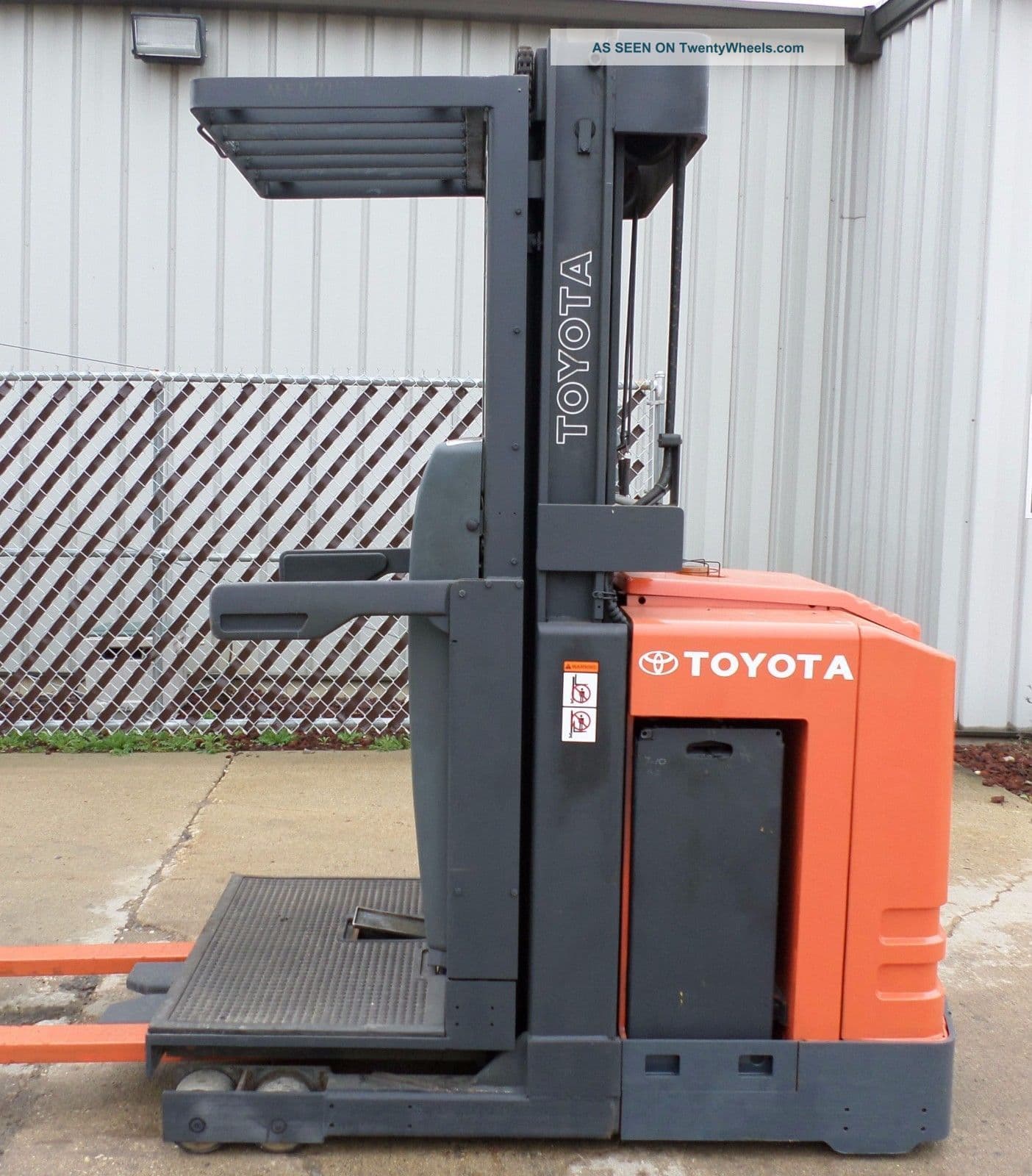 Toyota Model 6bpu15 (2005) 3000 Lbs Capacity Order Picker Electric Forklift
