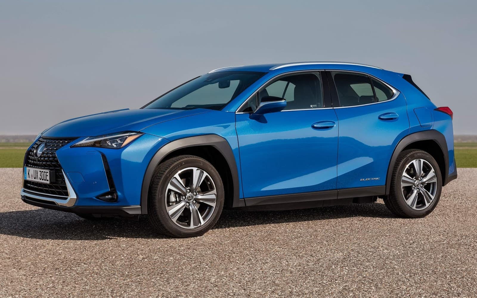 Lexus UX 300e chega ao mercado europeu no 2º semestre