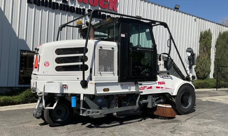 2019 Elgin Pelican CNG Street Sweeper For Sale
