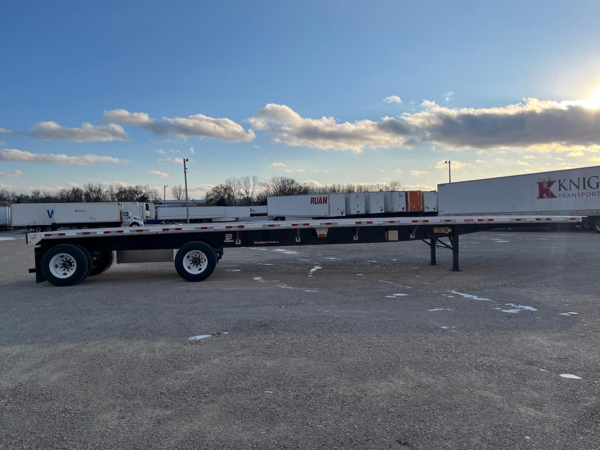 2023 Freedom LT Combo Flatbed - Buy Great Dane : Buy Great Dane