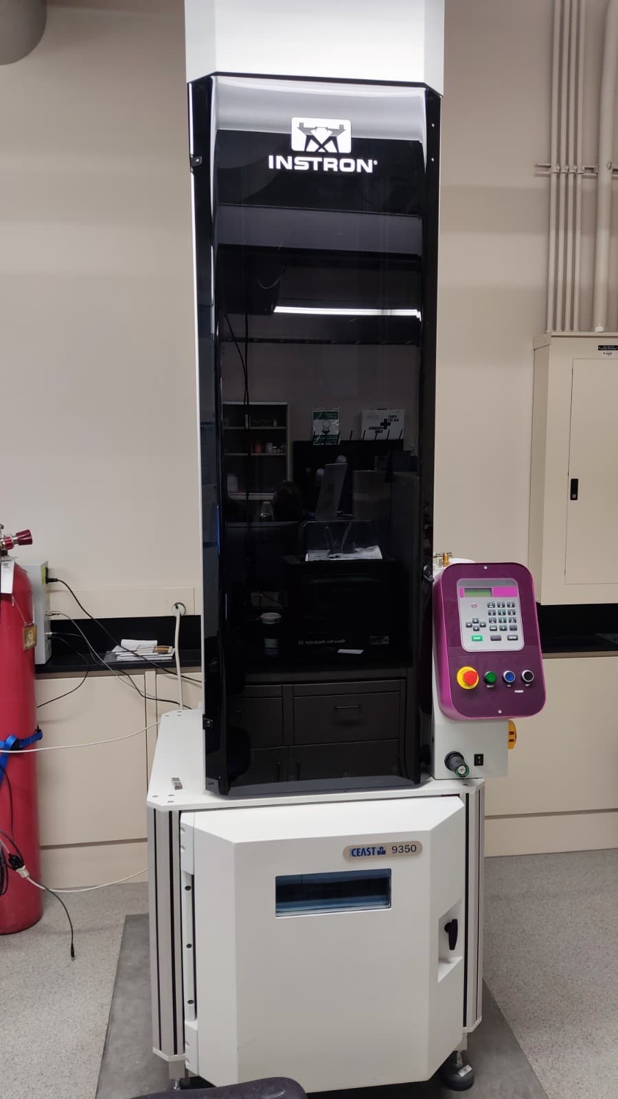 Instron Instrumented Impact Tester CEAST 9350 – CCWJ