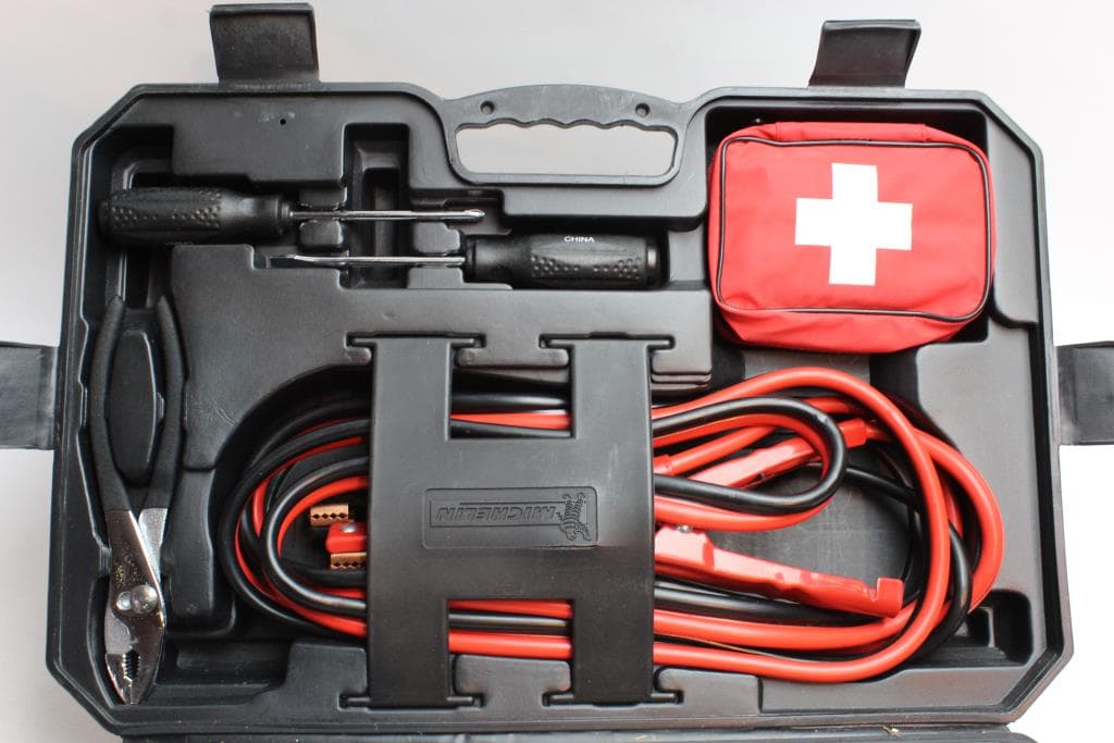Michelin Emergency Roadside Kit 9 Pieces | Property Room