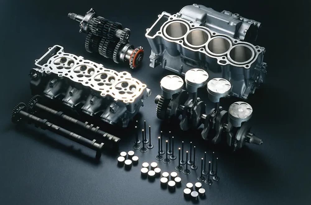 Inline-four versus V4 - What’s the difference? | MotoDeal